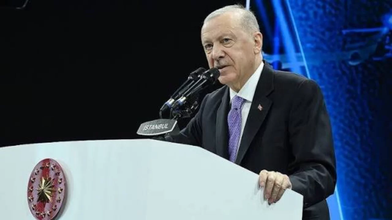 Cumhurbaşkanı Erdoğan: "T&uuml;m gazilerimizin ve ailelerinin Gaziler G&uuml;n&uuml;'n&uuml; tebrik ediyorum"