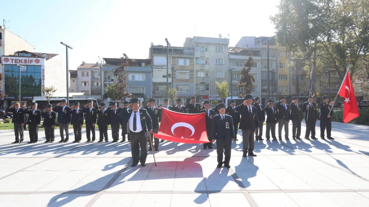 İnegöl'de 19 Eylül Gaziler Günü'ne anlamlı kutlama