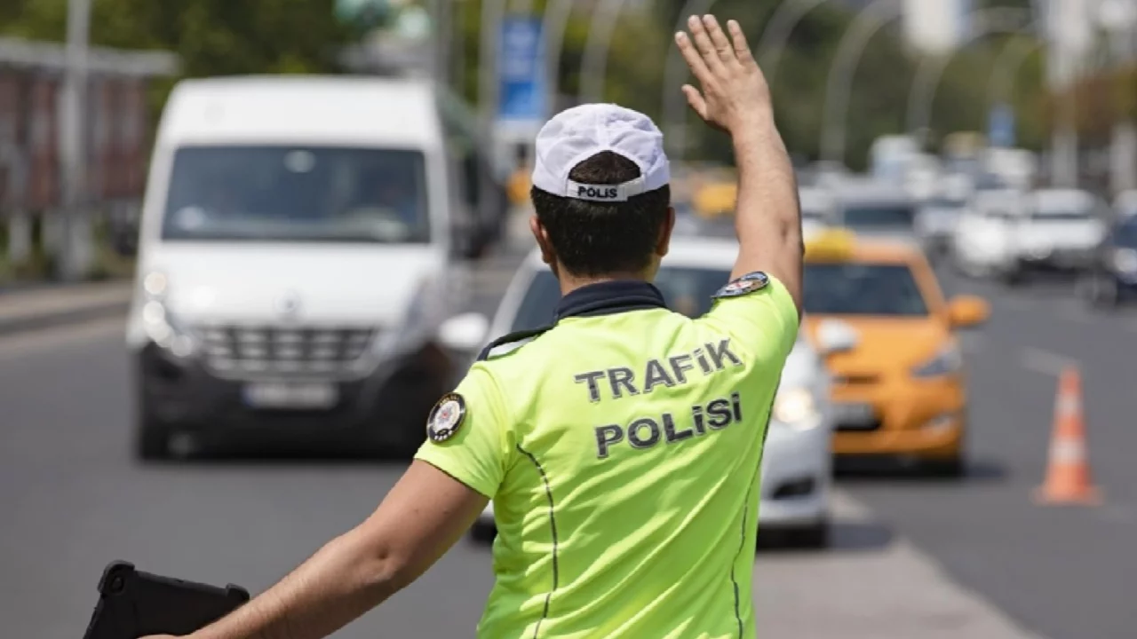 İstanbul'daki bazı yollar trafiğe kapatıldı