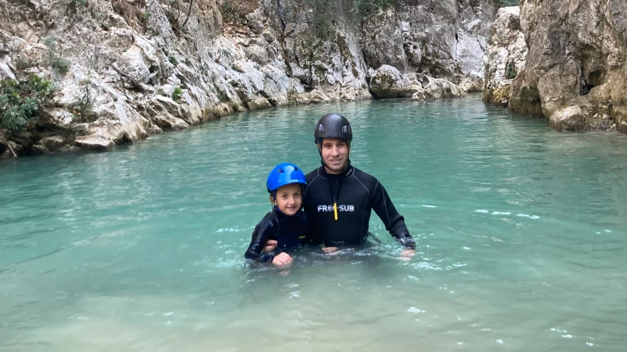 Bursa'da 8 yaşındaki Asya'nın zorlu kanyon mücadelesi!