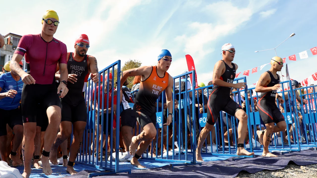 Mudanya, triatlon t&uuml;rkiye finallerine ev sahipliği yaptı