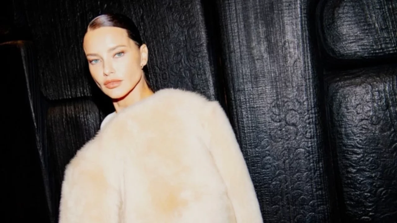 Adriana Lima yıllara meydan okuyor! 45 yaşındaki modelin son görüntüsü olay oldu