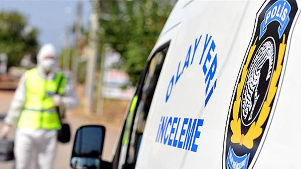Sürat motoru bariyerlere çarptı, 2 kişi can verdi 