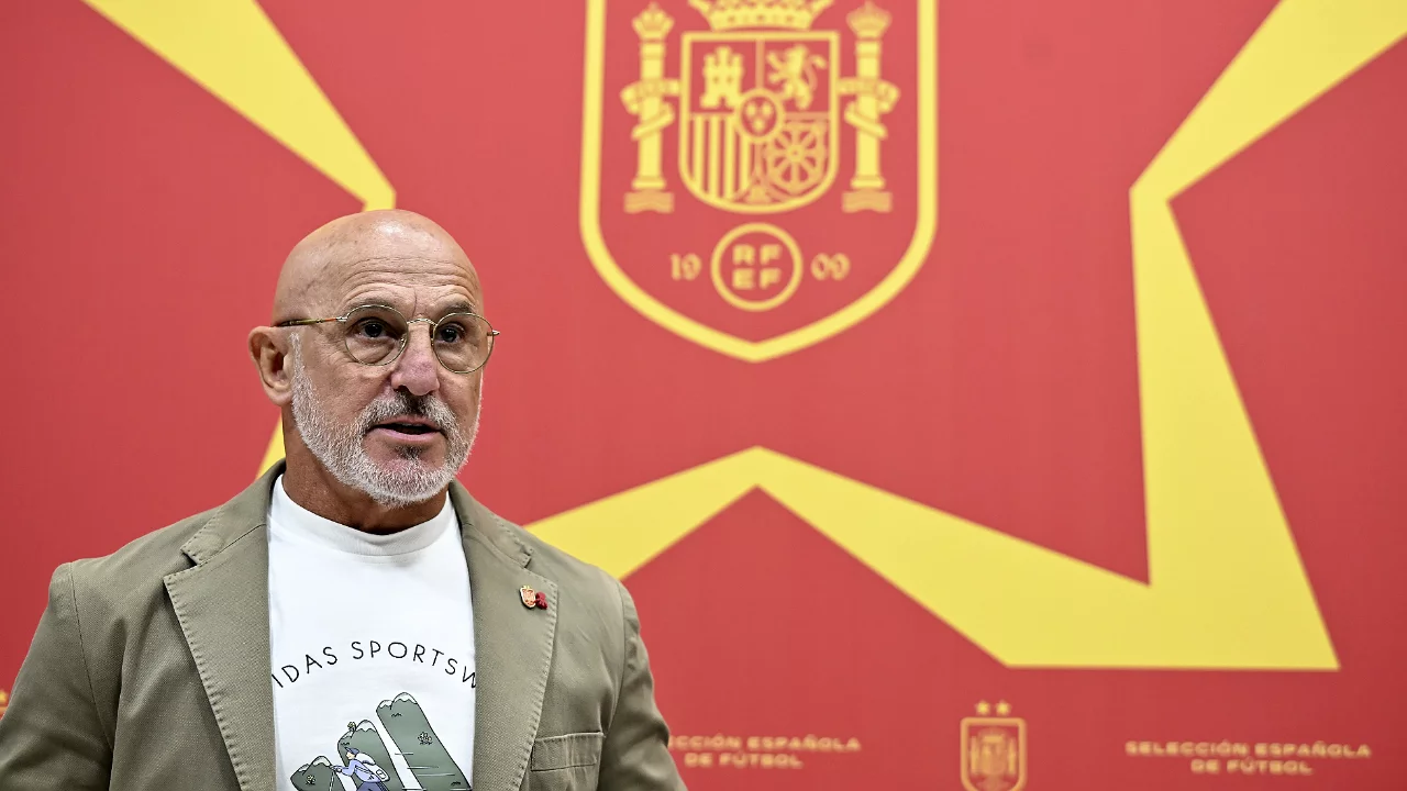 İspanya, Teknik Direkt&ouml;r Luis de la Fuente'nin s&ouml;zleşmesi 2032'ye kadar uzattı