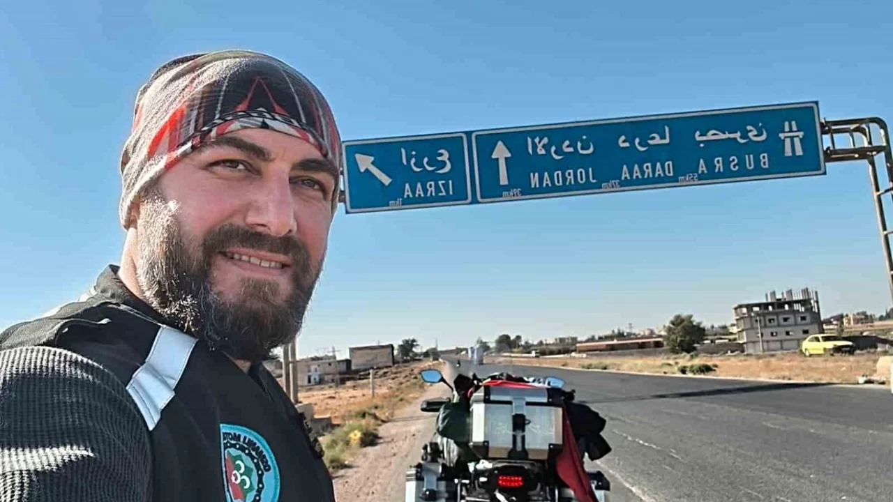 4 kişi başladığı motosikletli umre yolculuğunu tek bitirdi