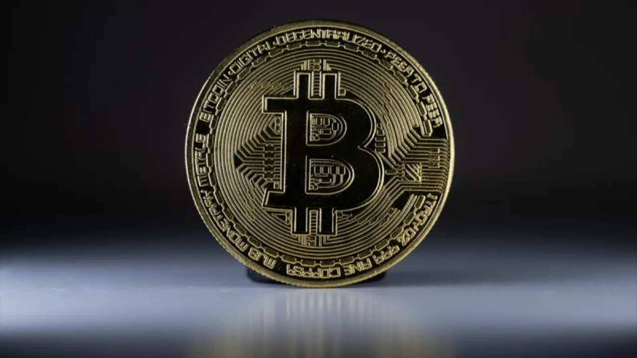 Bitcoin, 8 ayın en y&uuml;ksek seviyesine &ccedil;ıktı