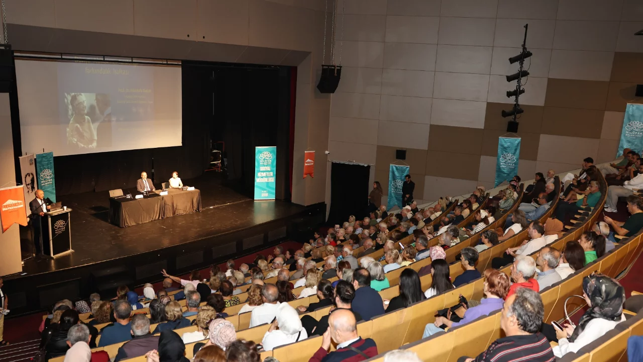 Alzheimer'ın tanı, tedavi ve bakım s&uuml;reci Nil&uuml;fer'de konuşuldu