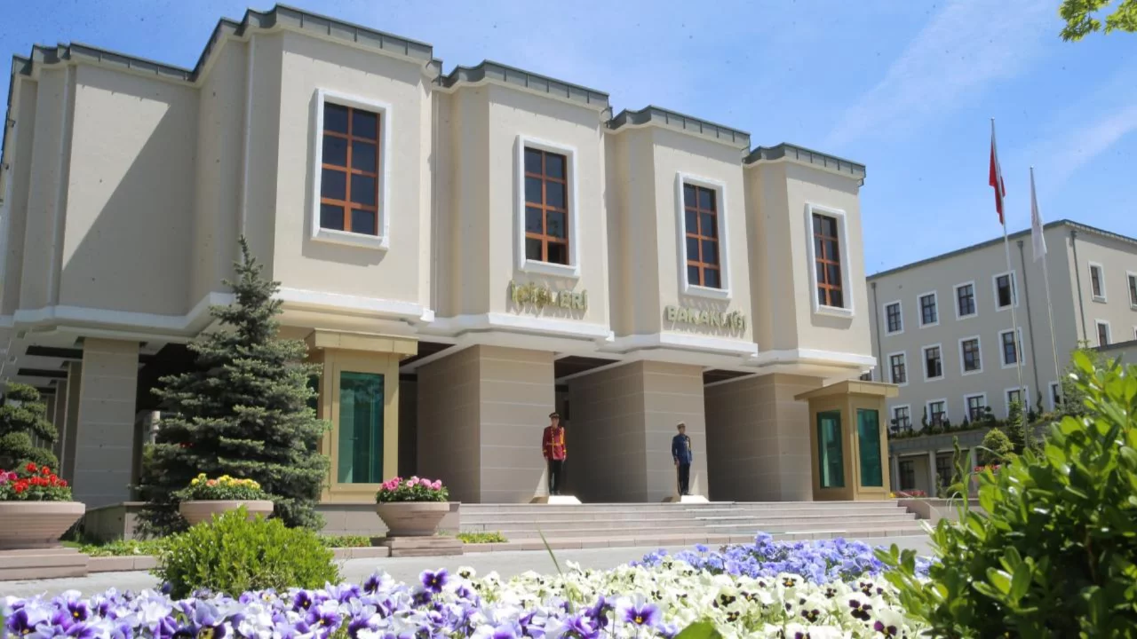 İ&ccedil;işleri Bakanlığı'ndan İstanbul'daki "usuls&uuml;z vatandaşlık" operasyonuna ilişkin a&ccedil;ıklama