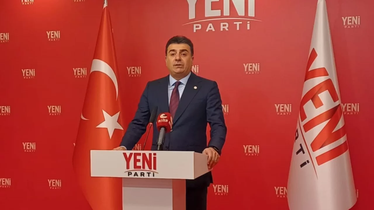 YENİ Parti ismi değişecek mi? Zeynel Emre'den dikkat çeken açıklama