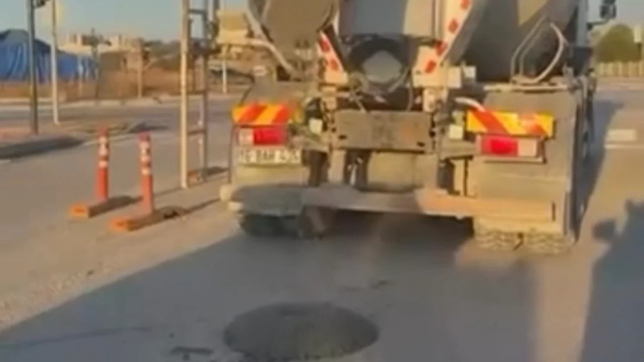 Bursa'da tehlikeli g&ouml;r&uuml;nt&uuml;! Yola sa&ccedil;tı