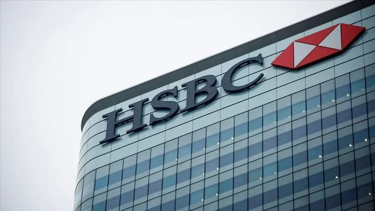 HSBC'den petrol ve altın i&ccedil;in kritik uyarı! "Uzun s&uuml;re y&uuml;ksek kalabilir"