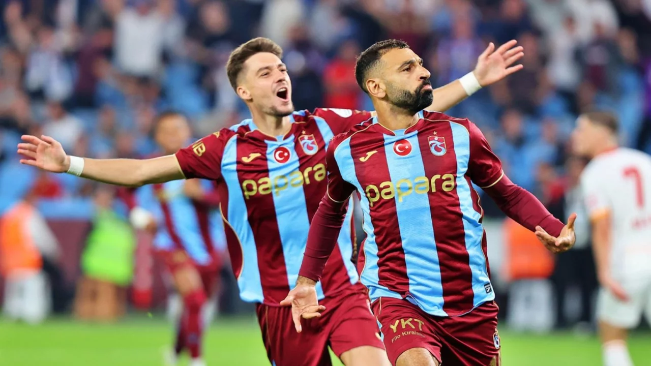 Liverpool'da Salah isyanı: Bize yalan s&ouml;ylediler