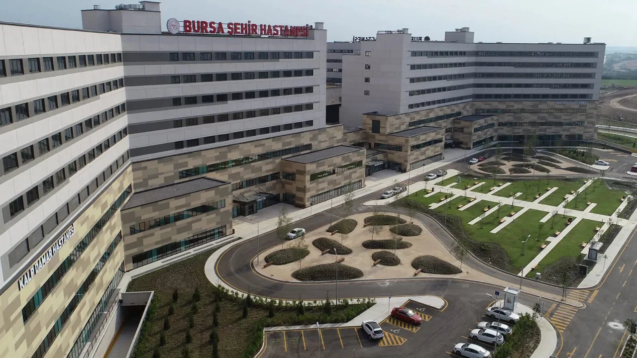 Bursa Şehir Hastanesi nerede, hangi b&ouml;l&uuml;mler var? İşte Bursa Şehir Hastanesi hakkında merak edilenler