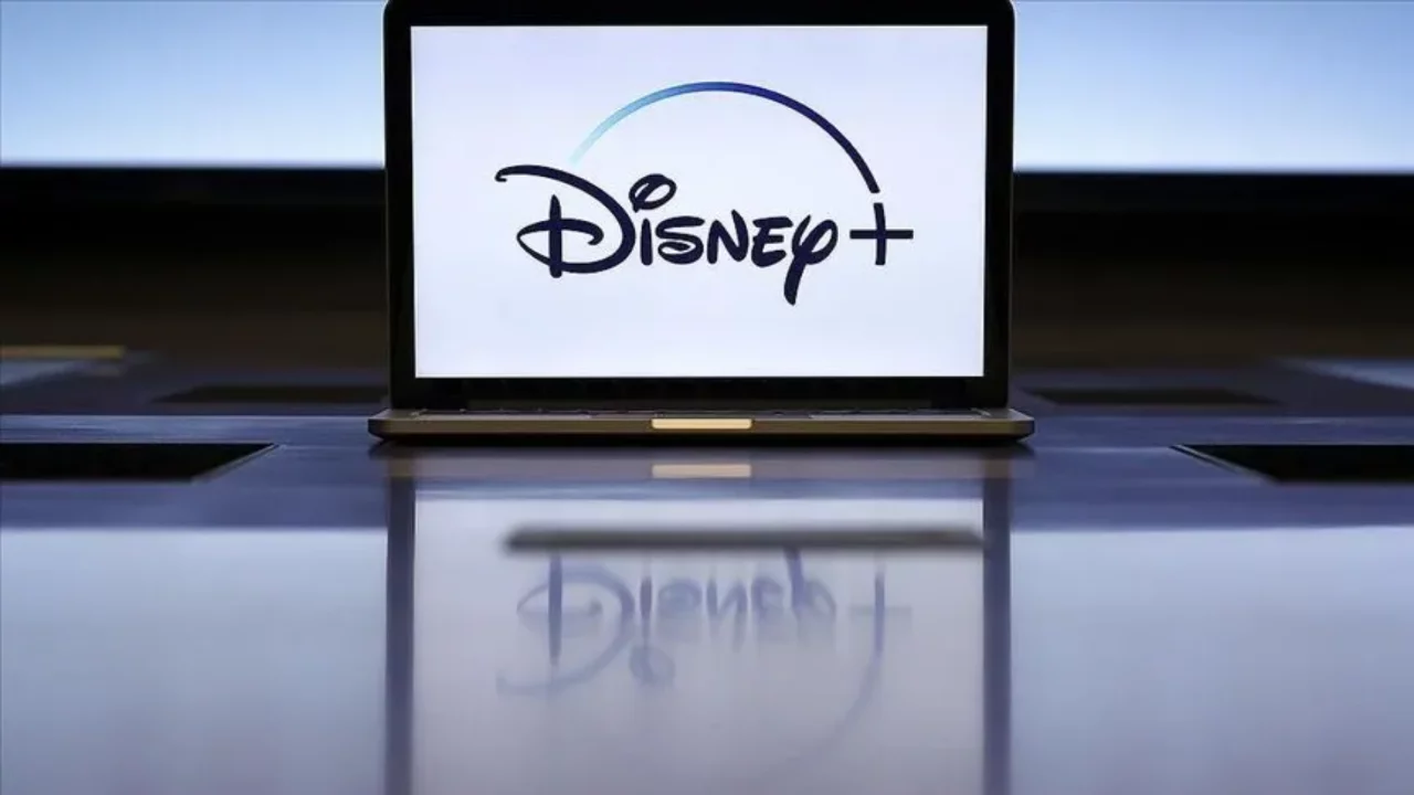 Disney+ abonelerine k&ouml;t&uuml; haber! "Reklamsız" pakette de reklam d&ouml;nemi başlıyor