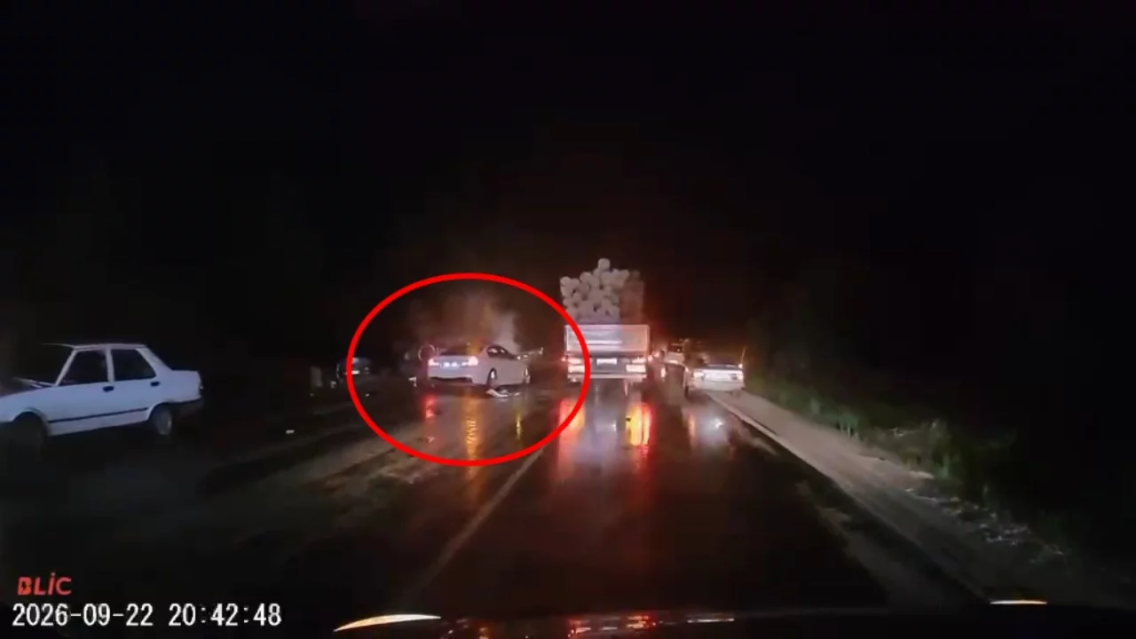 Bursa'da iki otomobil &ccedil;arpıştı: 22 yaşındaki gen&ccedil;ten acı haber geldi...