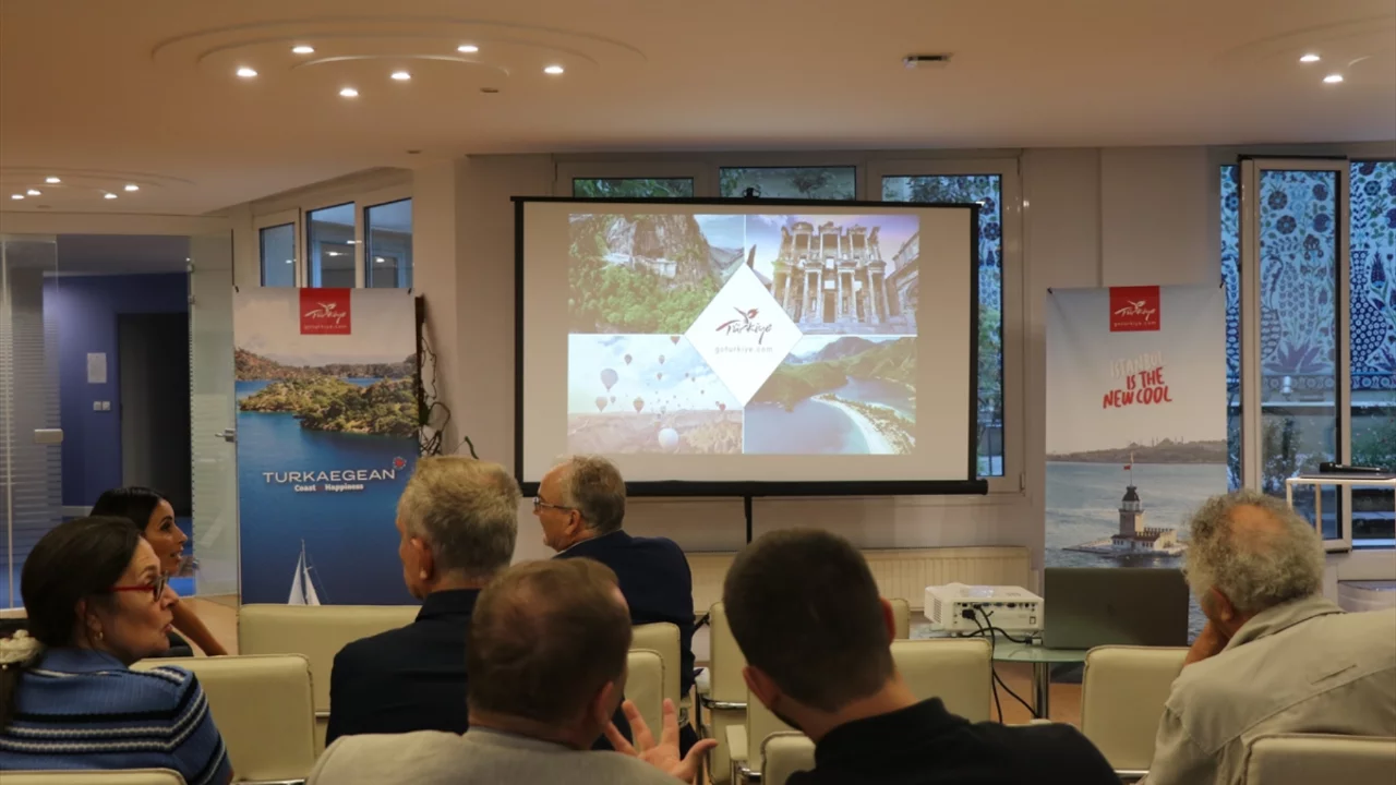 Paris'te T&uuml;rkiye'deki turizm destinasyonları tanıtıldı