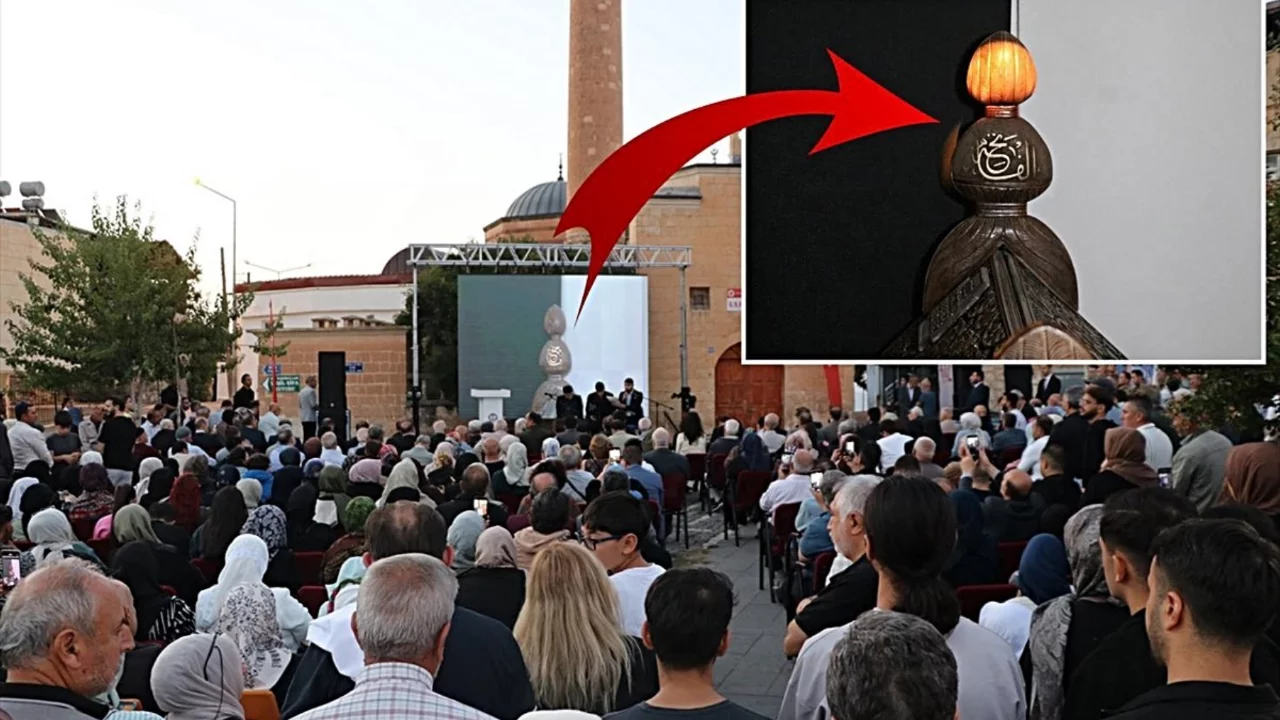 262 yıl &ouml;nce yapıldı, 5 dakika s&uuml;rd&uuml;, vatandaşlar o ana tanık olmak i&ccedil;in akın etti!