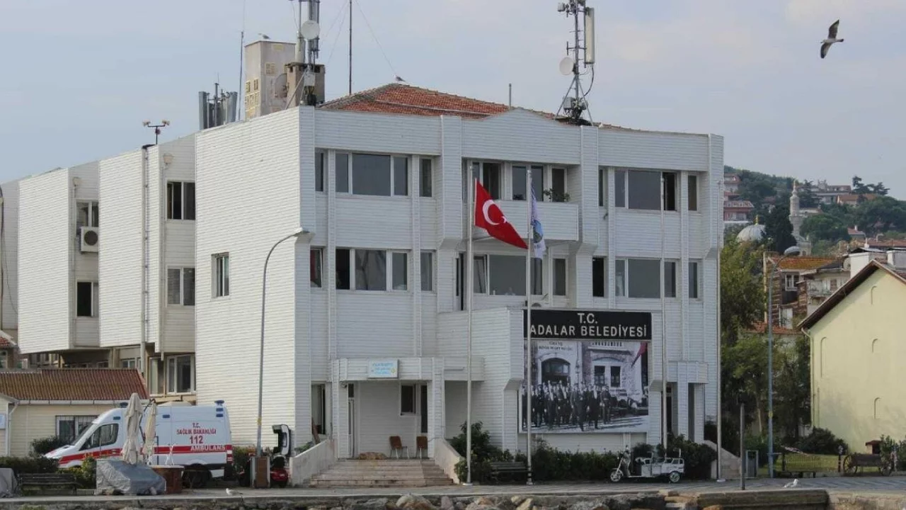 Bir belediye daha AK Parti'ye geçti