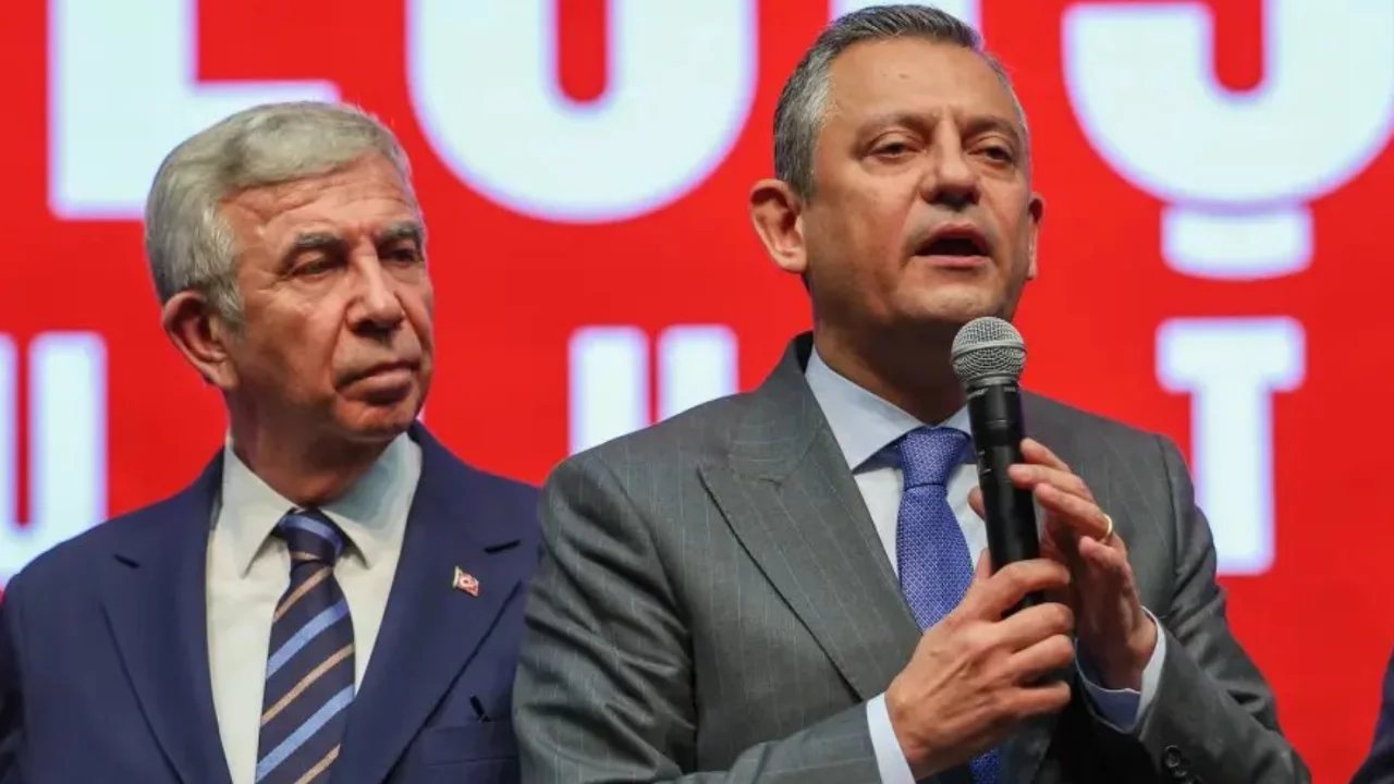 Yavaş'ın istifasının ardından &Ouml;zg&uuml;r &Ouml;zel'den ilk a&ccedil;ıklama