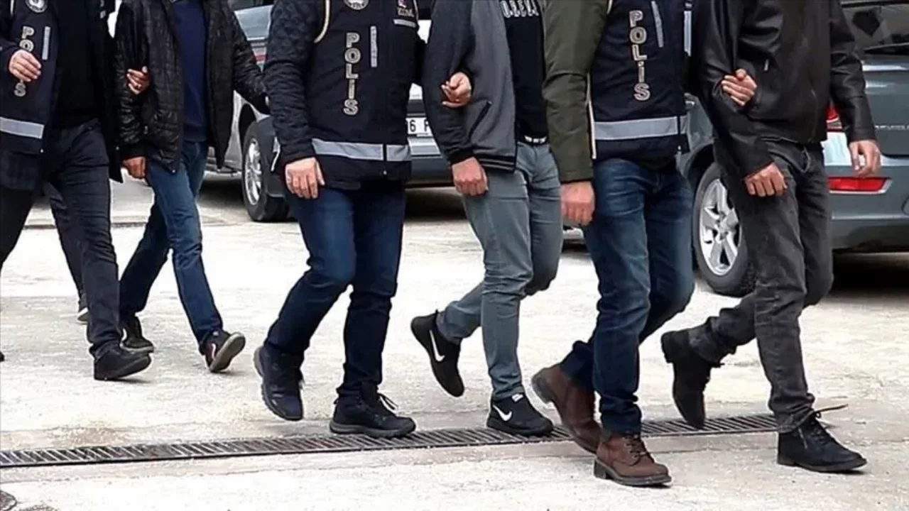 Bursa dahil 11 ilde dev operasyon! Sahte yatırım uygulamasıyla milyonlarca lira dolandırdılar