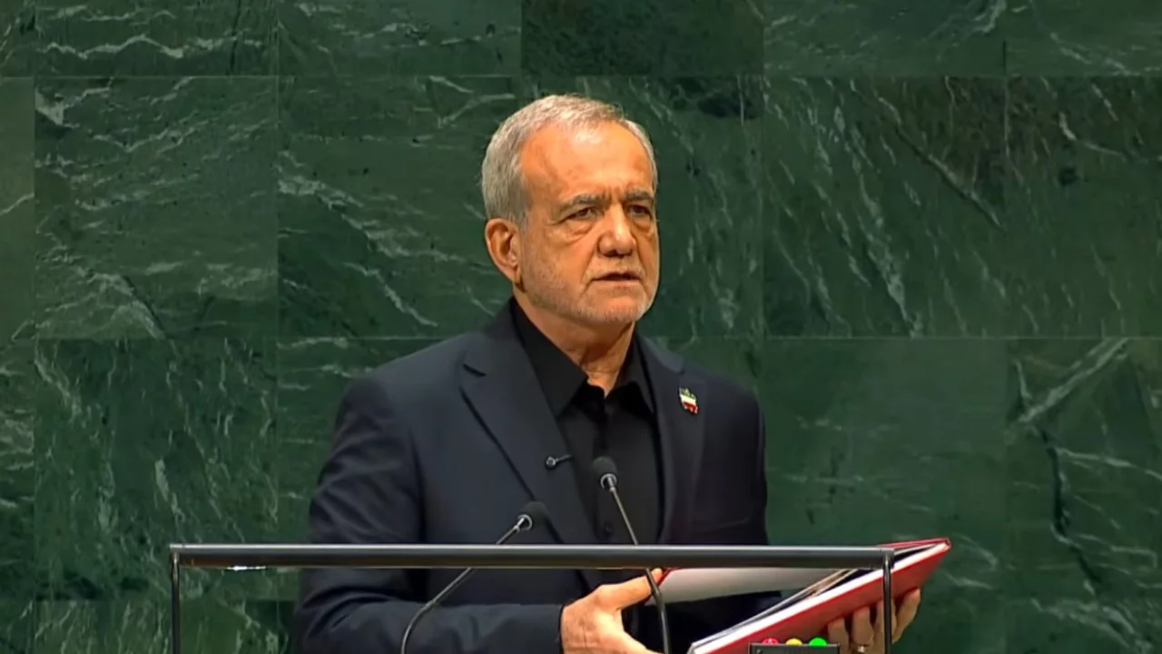 Pezeşkiyan BM kürsüsünden ABD ve İsrail'e meydan okudu: "Asla başımızı eğmeyeceğiz"