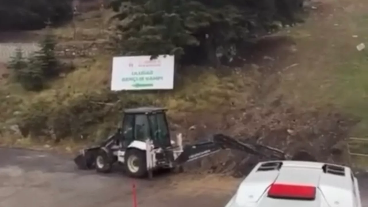 Uludağ'a sezonun ilk karı d&uuml;şt&uuml;!
