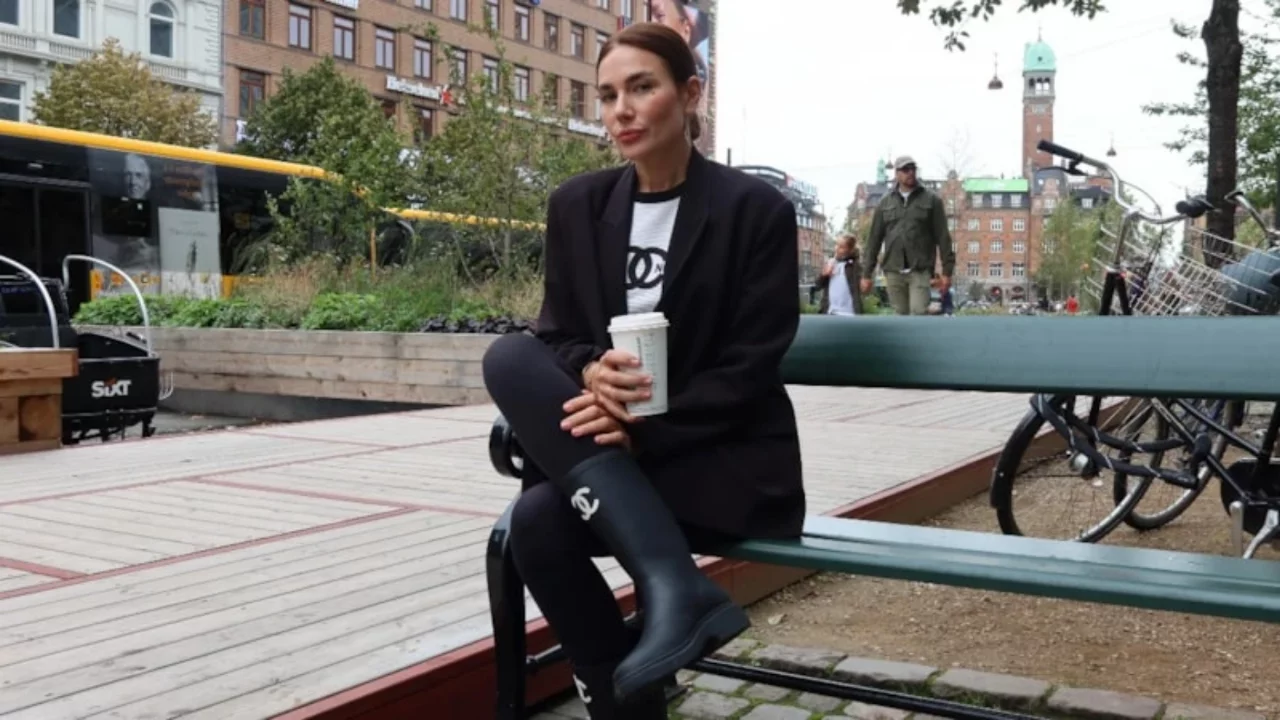 Buse Varol'dan "&Ccedil;ok antipatiksin" yorumuna olay cevap! Sessiz kalmadı