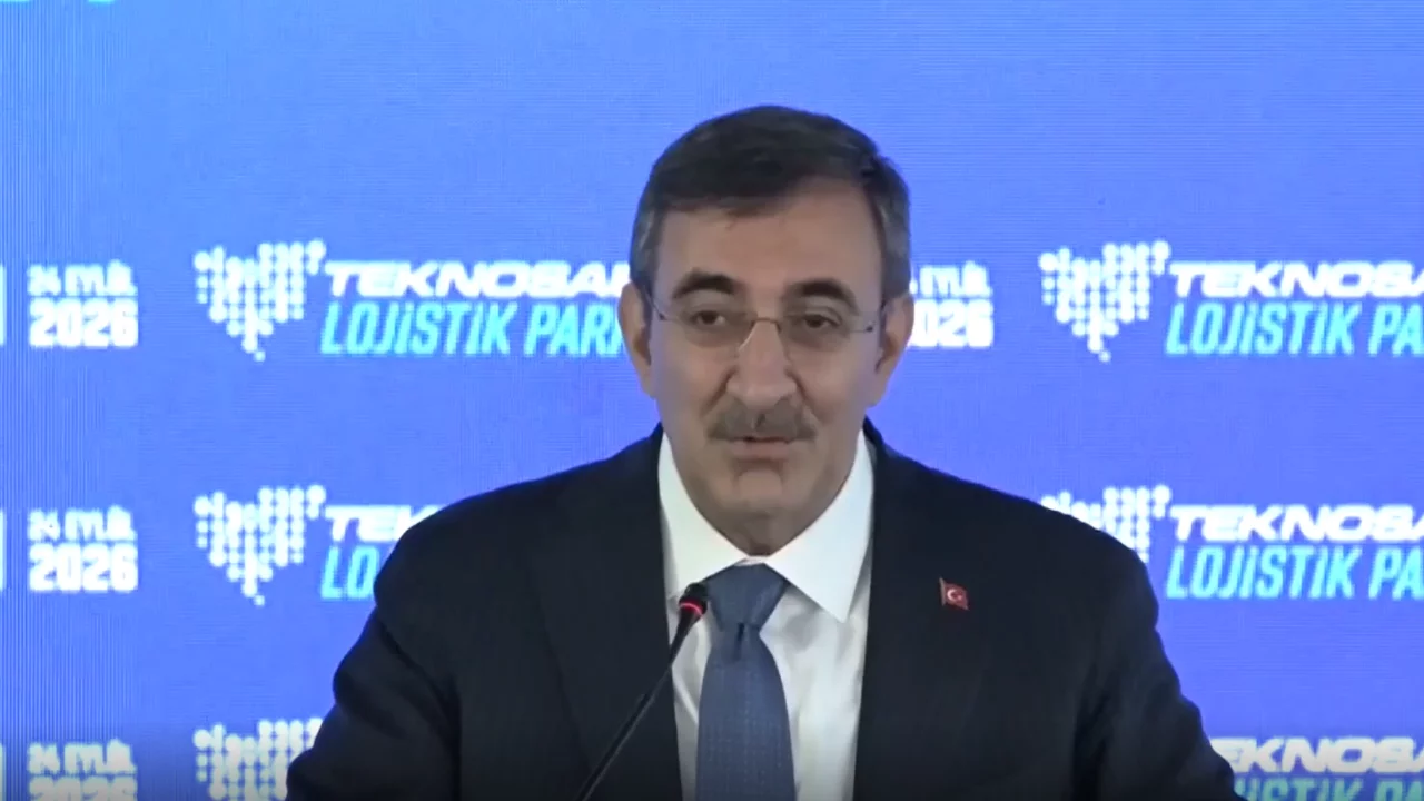 Cumhurbaşkanı Yardımcısı Cevdet Yılmaz Bursa'da! Milyon dolarlık yatırımın temeli atıldı