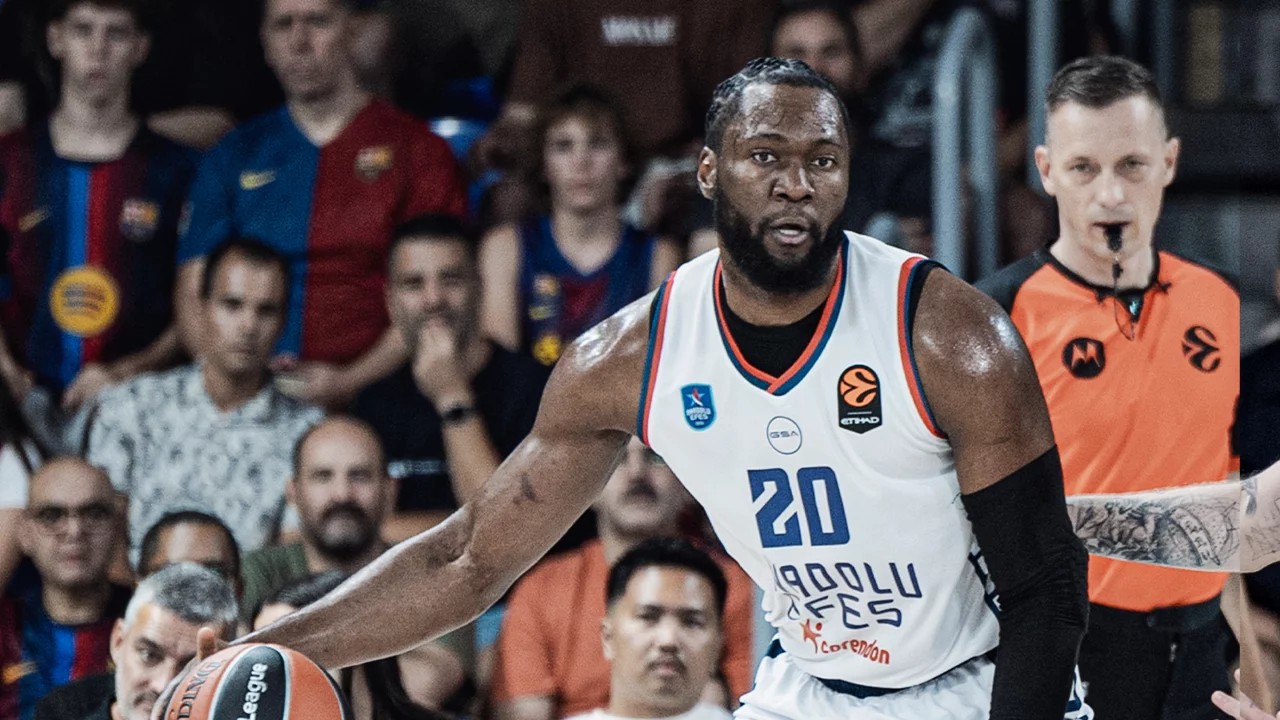 Anadolu Efes, Barcelona deplasmanında EuroLeague'e mağlubiyetle başladı