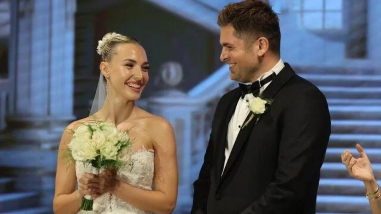 Mert &Ouml;cal ve Sude Burcu anne-baba oldu! Kızları Mira d&uuml;nyaya geldi