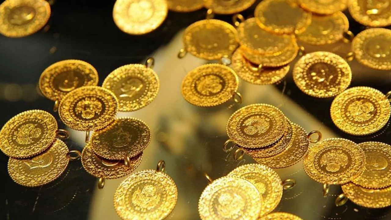 Altında d&uuml;ş&uuml;ş s&uuml;r&uuml;yor: İşte 25 Eyl&uuml;l 2026 &ccedil;eyrek, gram ve yarım altın satış fiyatları