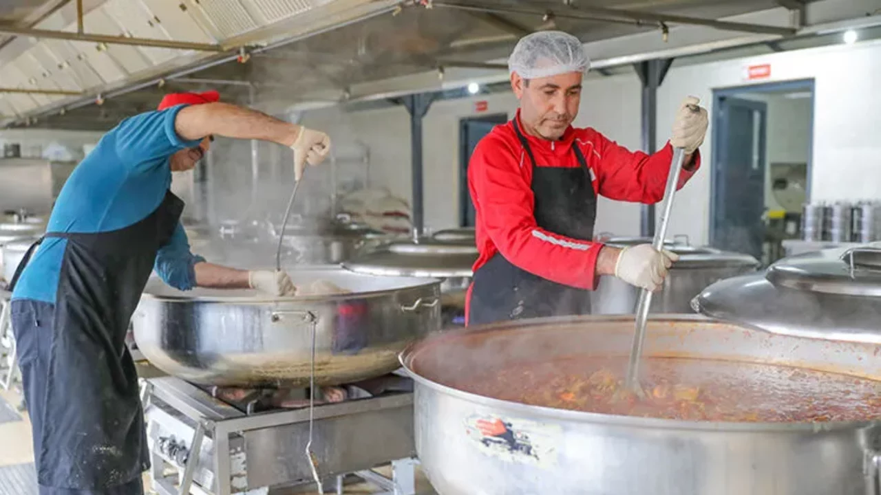 Bursa'da 31 bin 500 &ouml;ğ&uuml;n yemek i&ccedil;in ihale! Tarihi belli oldu