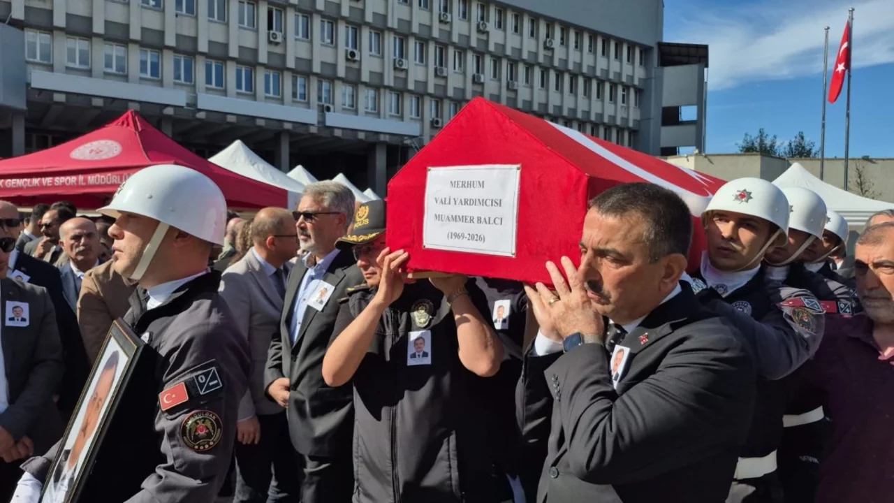 Kalp krizi sonucu ölen Vali Yardımcısı son yolculuğuna uğurlandı