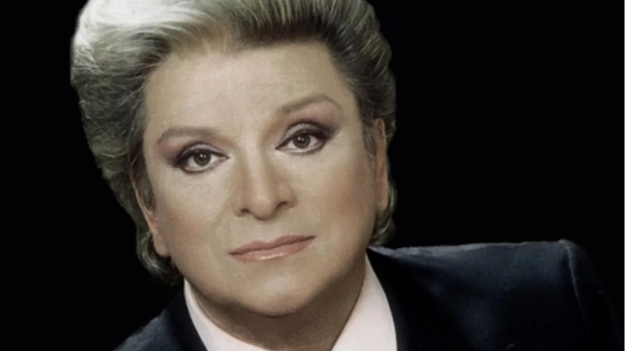 Zeki M&uuml;ren 30. &ouml;l&uuml;m yıl d&ouml;n&uuml;m&uuml;nde Bodrum'da anıldı! Sanat G&uuml;neşi'nin evinde duygusal t&ouml;ren