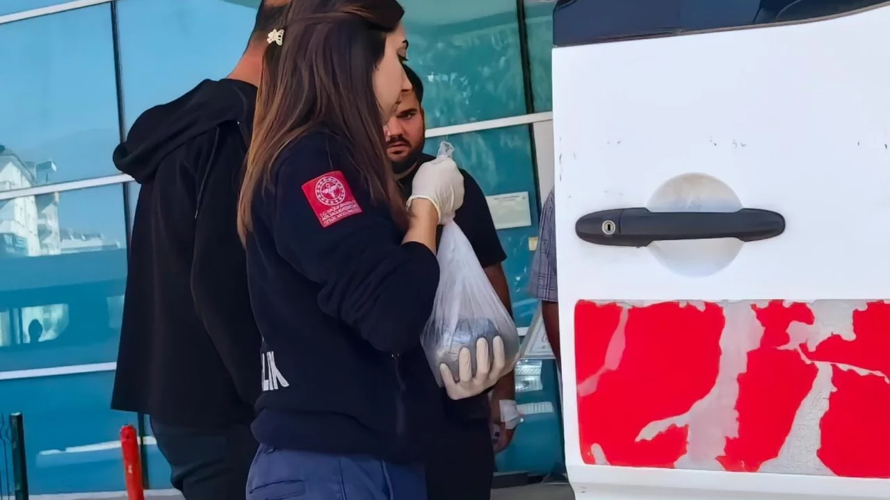 Bursa'da fabrikada korkutan kaza! İş&ccedil;inin parmağı koptu, b&ouml;yle taşıdılar...