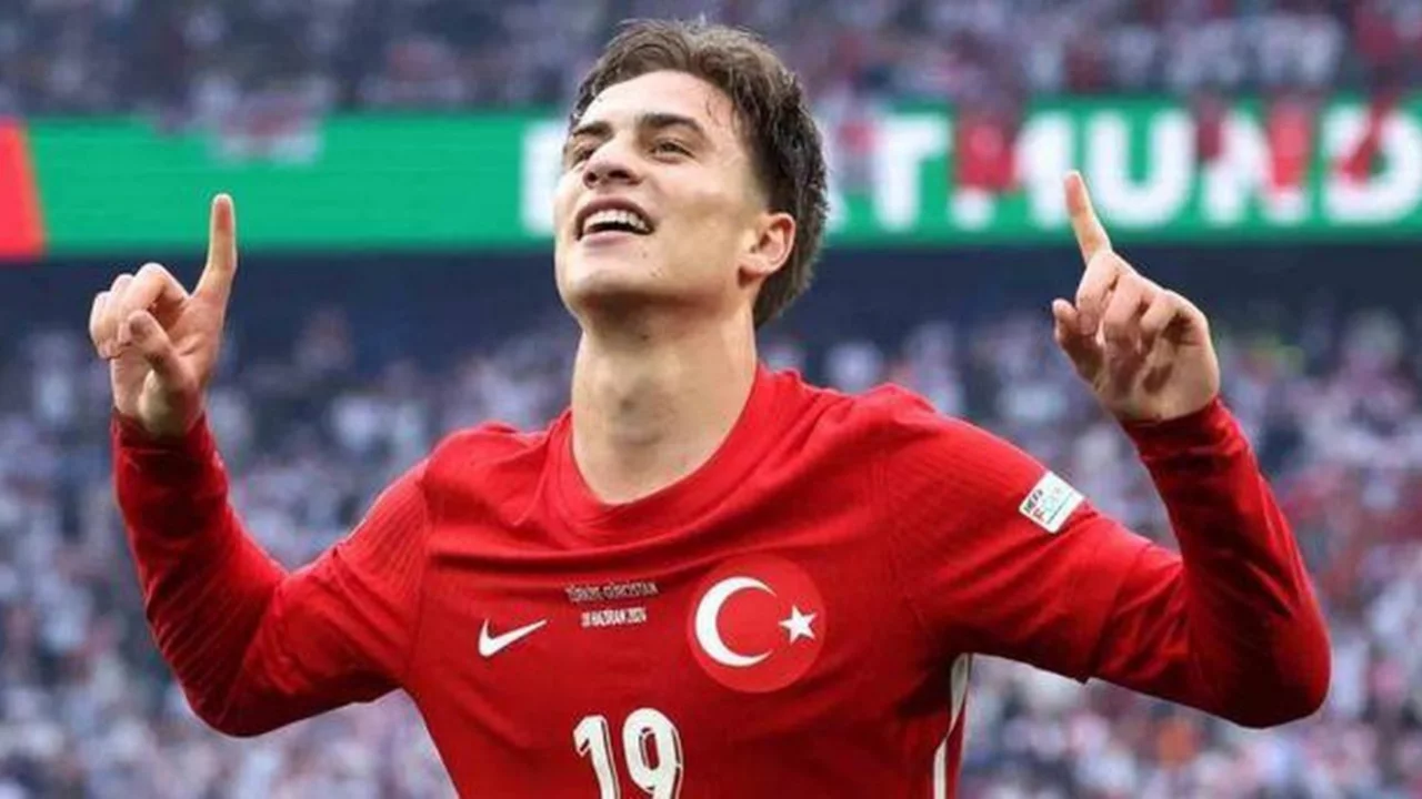 Kenan Yıldız neden yok? Kenan Yıldız T&uuml;rkiye Fransa ma&ccedil;ında sakat mı, cezalı mı, yedek mi, kadroda yok mu?