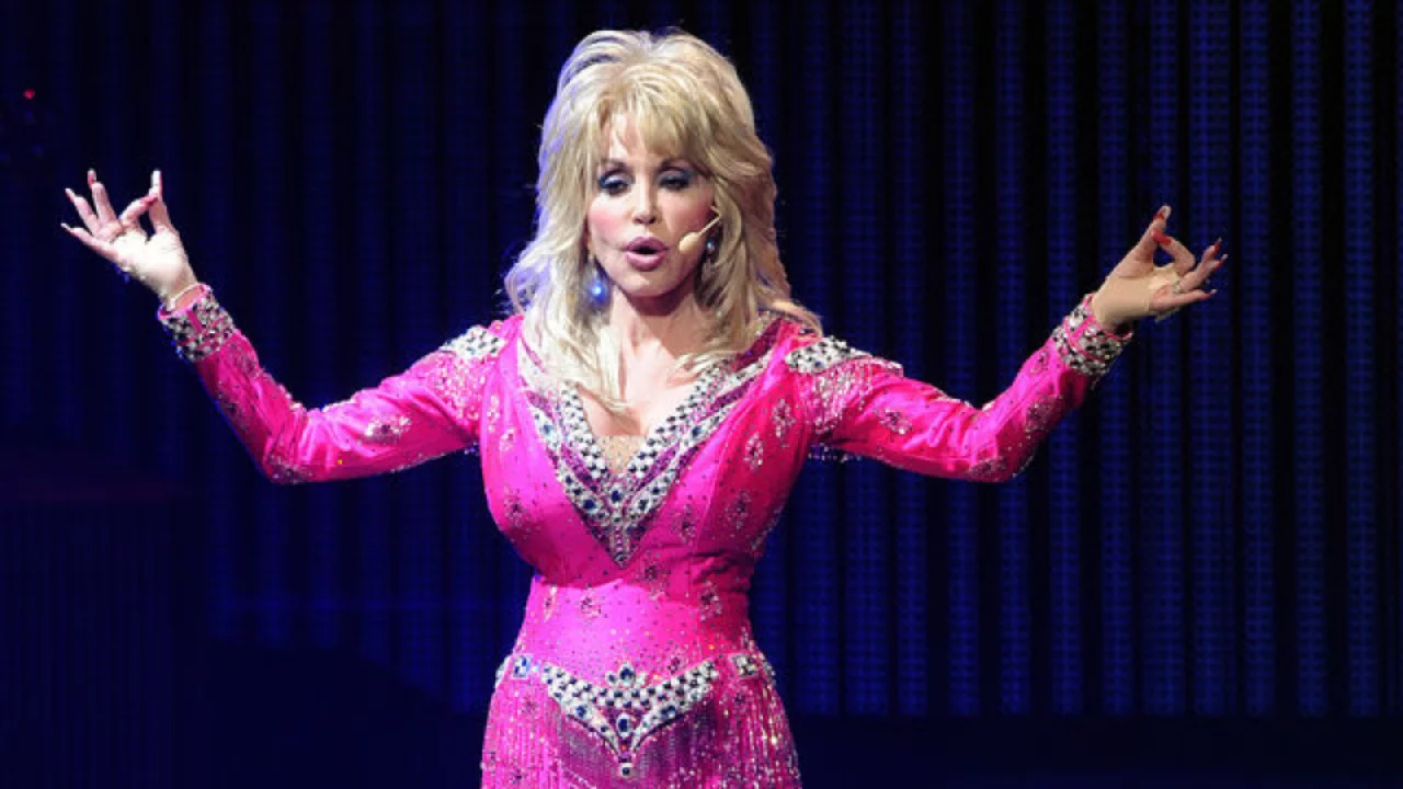 Dolly Parton'ın son g&uuml;nleriyle ilgili şaşırtan detay! Odasına yalnızca bir kişinin girmesine izin vermiş