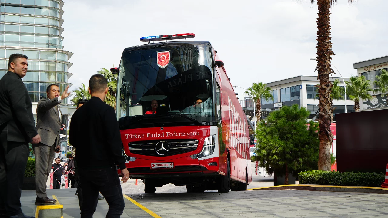 A Milli Futbol Takımı, Bursa'ya geldi!