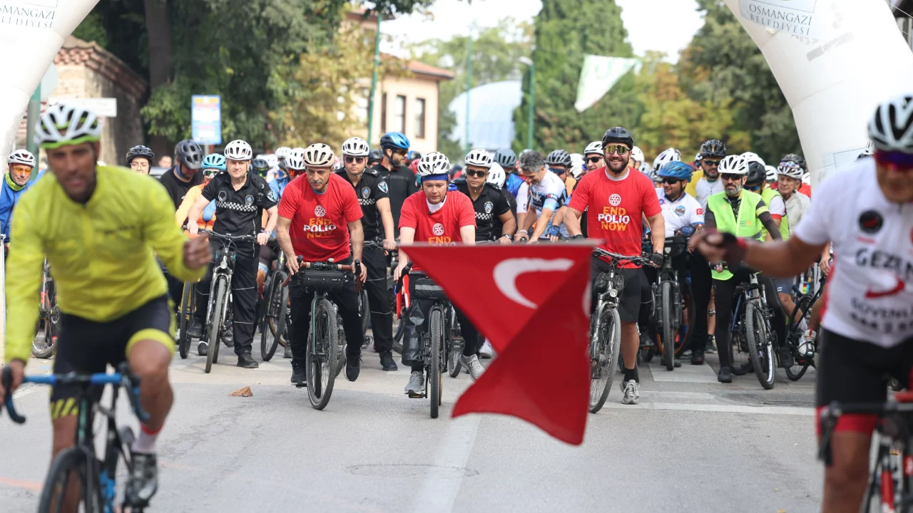 Başkan Erkan Aydın Farkındalık İ&ccedil;in Pedal &Ccedil;evirdi