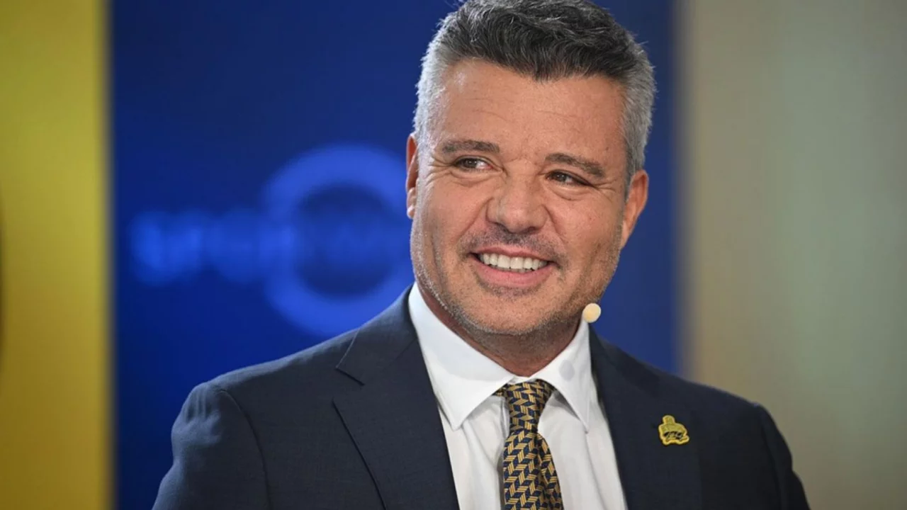 Fenerbah&ccedil;e'de Sadettin Saran ve y&ouml;netimi ibra edildi