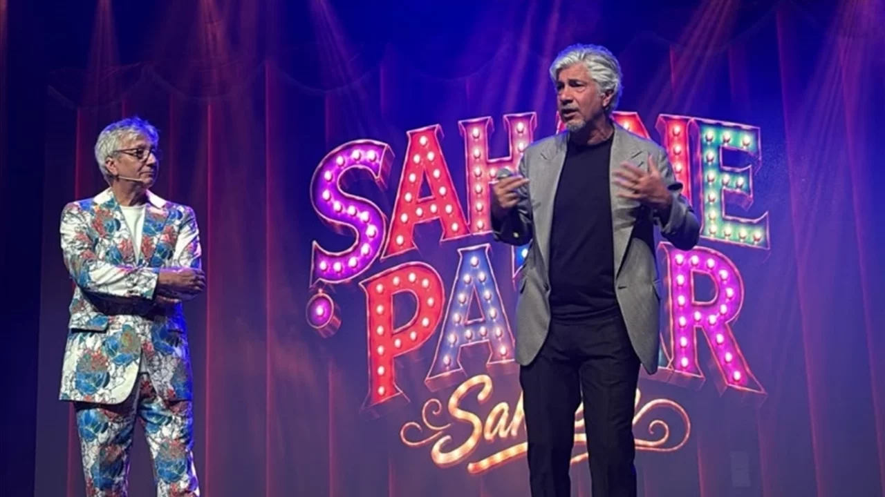 Şahane Pazar yıllar sonra yeniden sahnede: Uygur kardeşlerden nostalji dolu g&ouml;steri