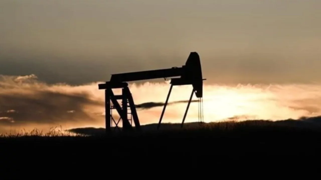 İran "ABD ile m&uuml;zakere planı yok" dedi, Brent petrol 100 doları aştı