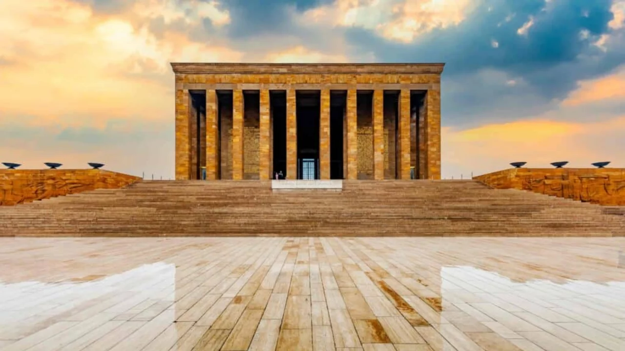 Bursa L&Ouml;SEV'den Anıtkabir buluşmasına davet!
