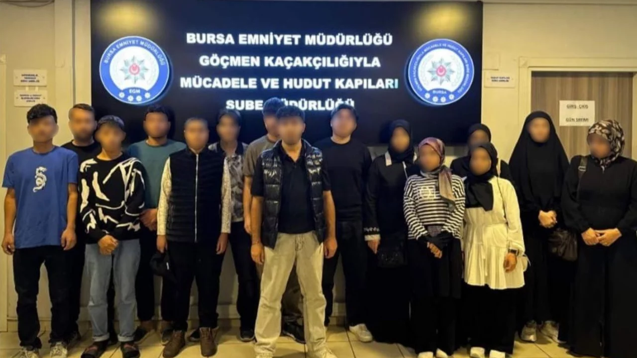 Bursa'da d&uuml;zensiz g&ouml;&ccedil; operasyonu! 15 yabancı uyruklu iş&ccedil;i tespit edildi