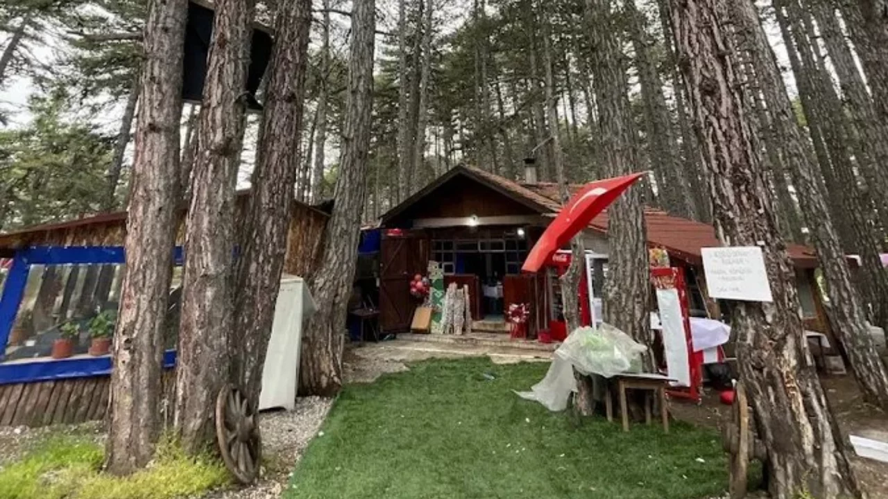Keles Kocayayla'da market ve restoran var mı? Bungalovda kalanlar ne yiyecek? Serpme kahvaltı var mı? 
