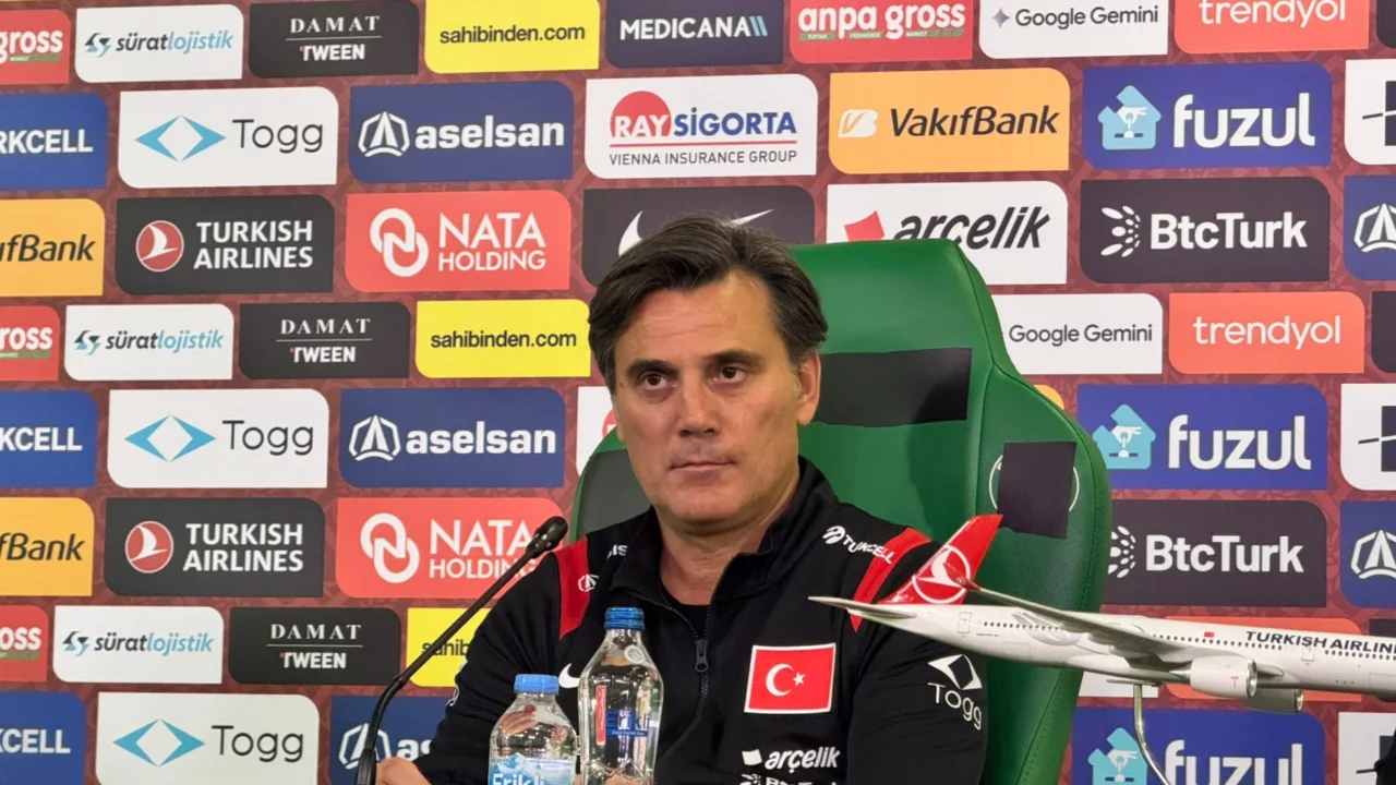 Bursa'da İtalya karşısında ağır yenilgi! Montella'dan maç sonu değerlendirmeler... 