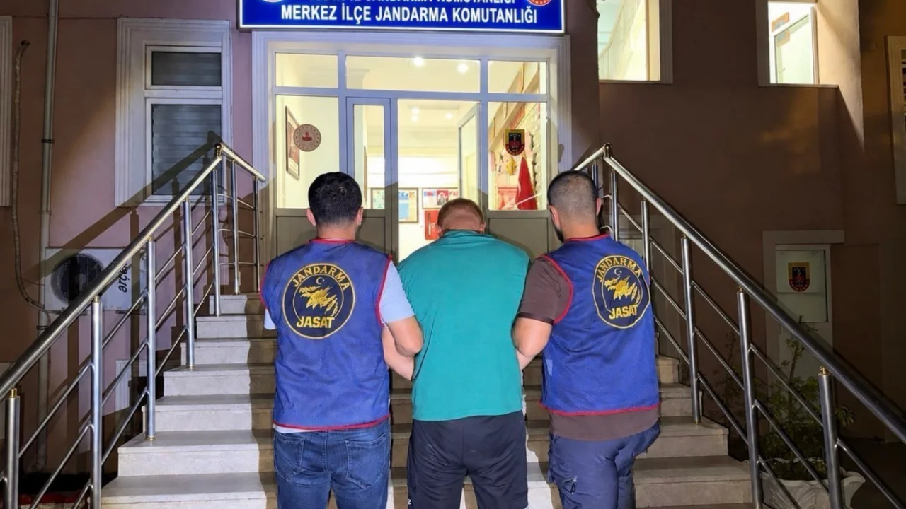 Iğdır'da 11 yıl hapis cezası ile aranan şahıs yakalandı