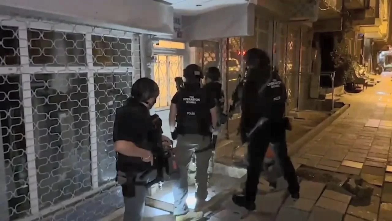 DEAŞ'ın finansal yapılanmasına operasyon: 6 g&ouml;zaltı