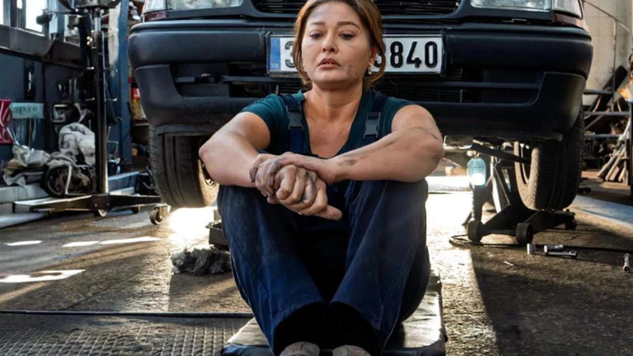 Nurgül Yeşilçay'ın son hali şaşırttı! Ömür Usta için güzellik rutininden vazgeçti