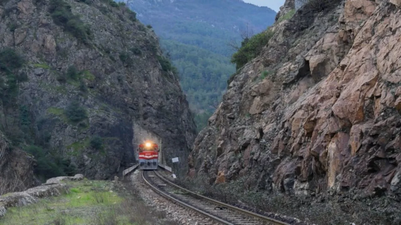 Turistik Karaelmas Ekspresi başlıyor: 2026 sefer tarihleri ve durakları